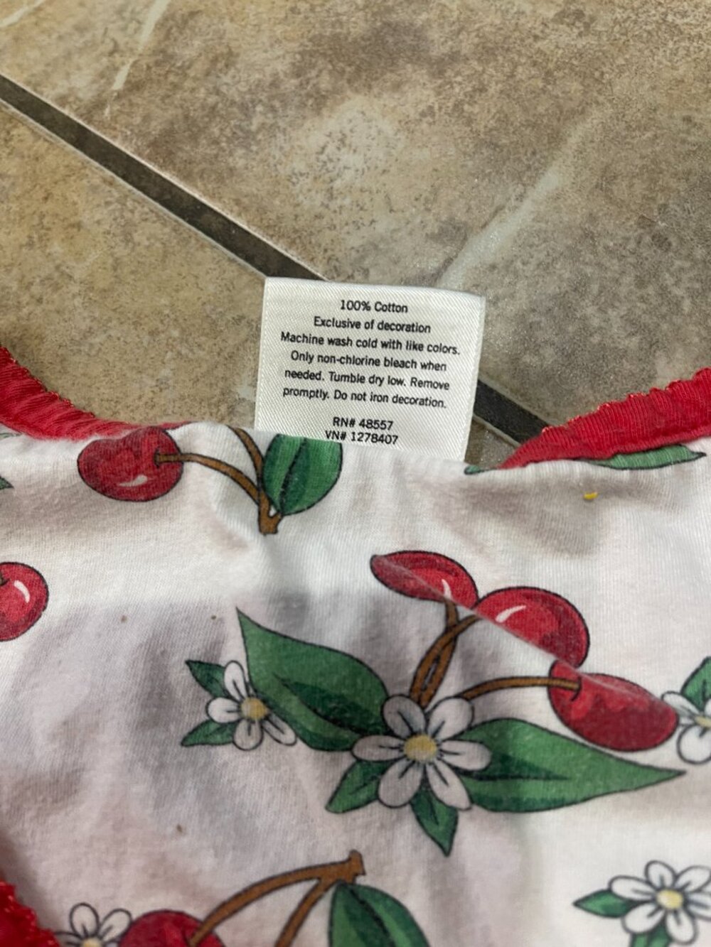 Vintage 90s Mary Engelbreit DreamWear Cherry Cotton Top L - Picture 8 of 9